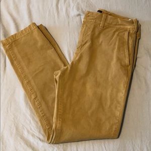 Men’s American Eagle khaki chinos
